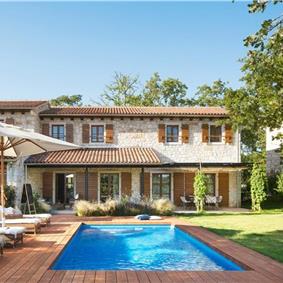 Luxury Villa Estate with 3 Pools on Istrian Vineyards near Bale, sleeps 56-60